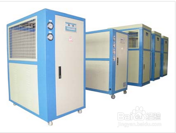 【冷水（shuǐ）機】簡（jiǎn）述（shù）風冷式冷水（shuǐ）機的工作方式和運行原理