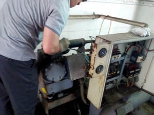 【水泵（bèng）】直擊冷水機維修之設備水泵（bèng）啟用時的注意事項