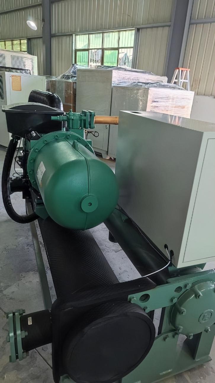 05147d24d7f04b98a669345797bcc26b~noop.jpg 05147d24d7f04b98a669345797bcc26b~noop.jpg